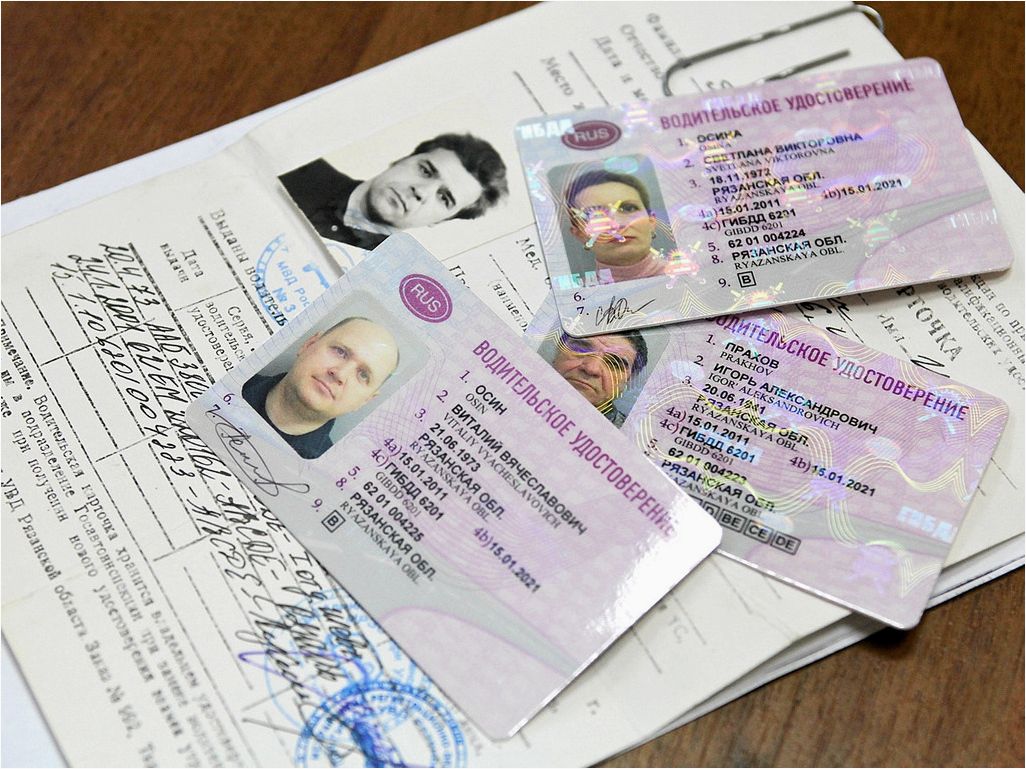 Das Verfahren zur Erlangung eines Duplikats des Führerscheins für ein Auto