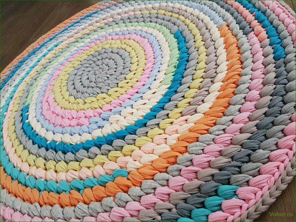 Crochet round rug: beautiful and cool!
