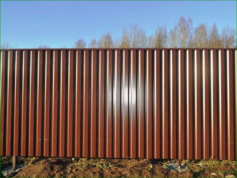 Corrugated Sheeting for Fencing: Advantages and Uses