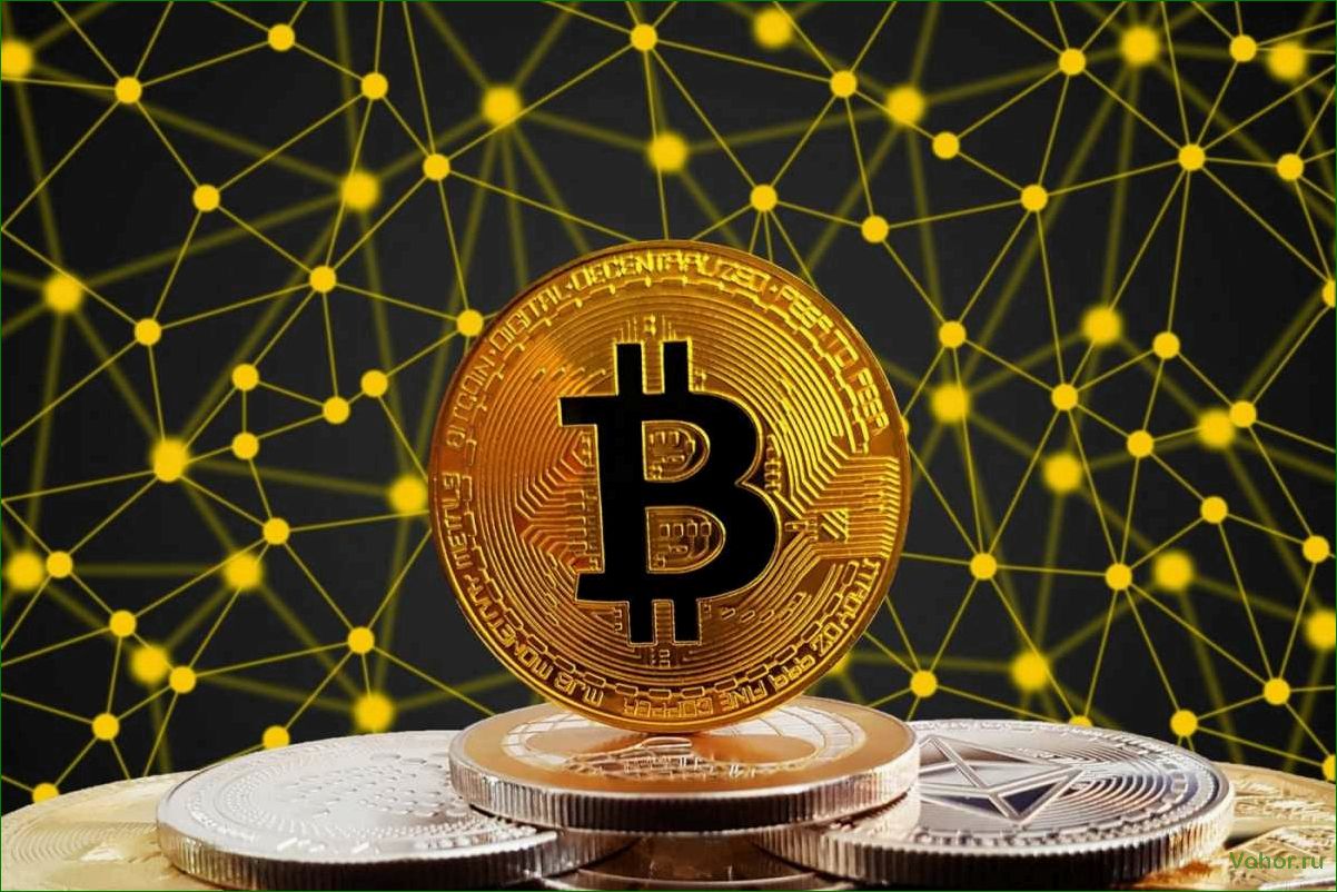 Bitcoin is a cryptocurrency that is revolutionizing the global economy and causing controversy among experts.