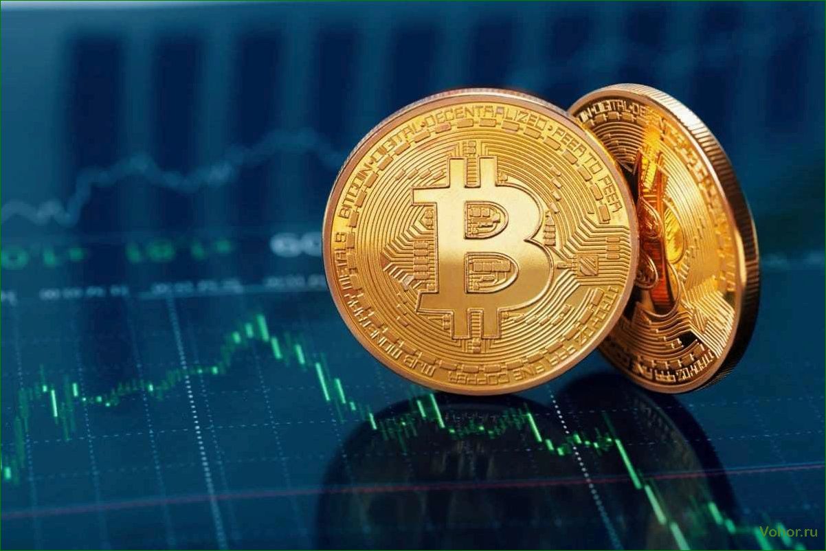 Bitcoin is a cryptocurrency that is revolutionizing the global economy and causing controversy among experts.