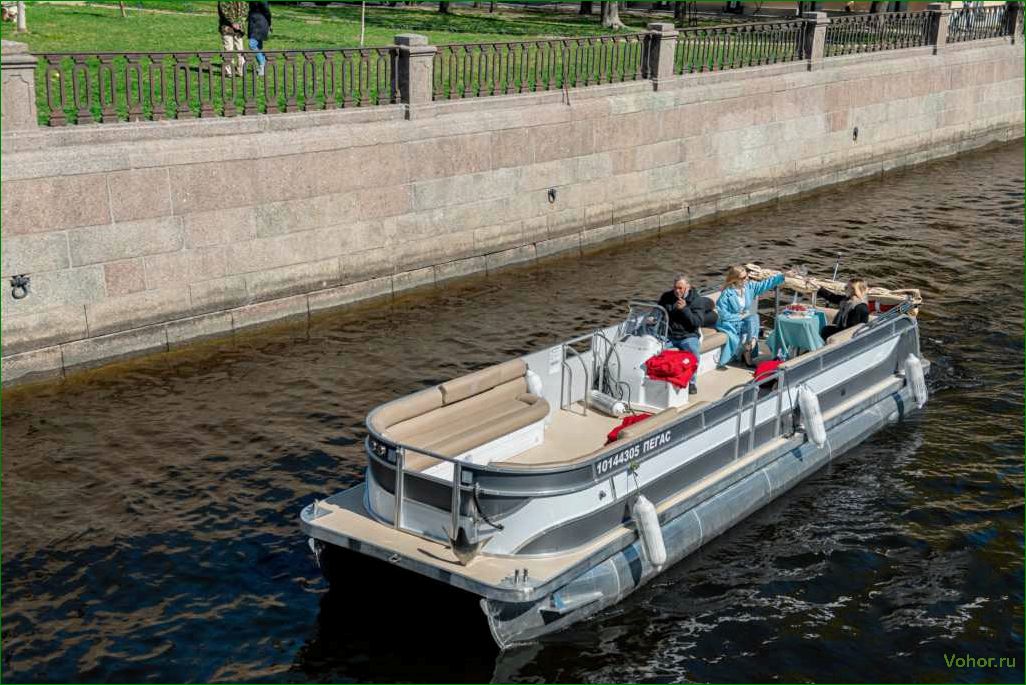 Traveling along the waterways of the historical center of St. Petersburg