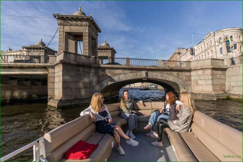 Traveling along the waterways of the historical center of St. Petersburg